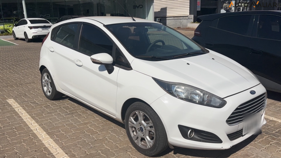 FORD FIESTA 1.6 SE HATCH 16V FLEX 4P POWERSHIFT