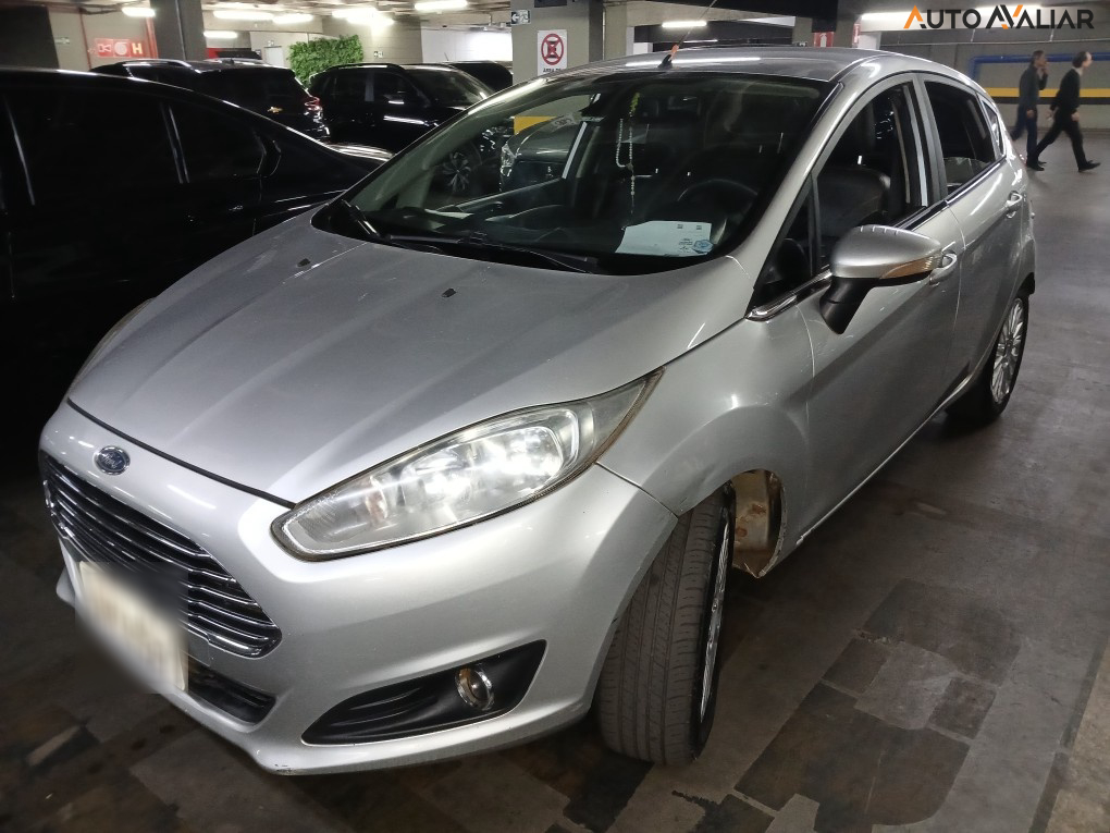 FORD FIESTA 1.6 TITANIUM HATCH 16V FLEX 4P POWERSHIFT