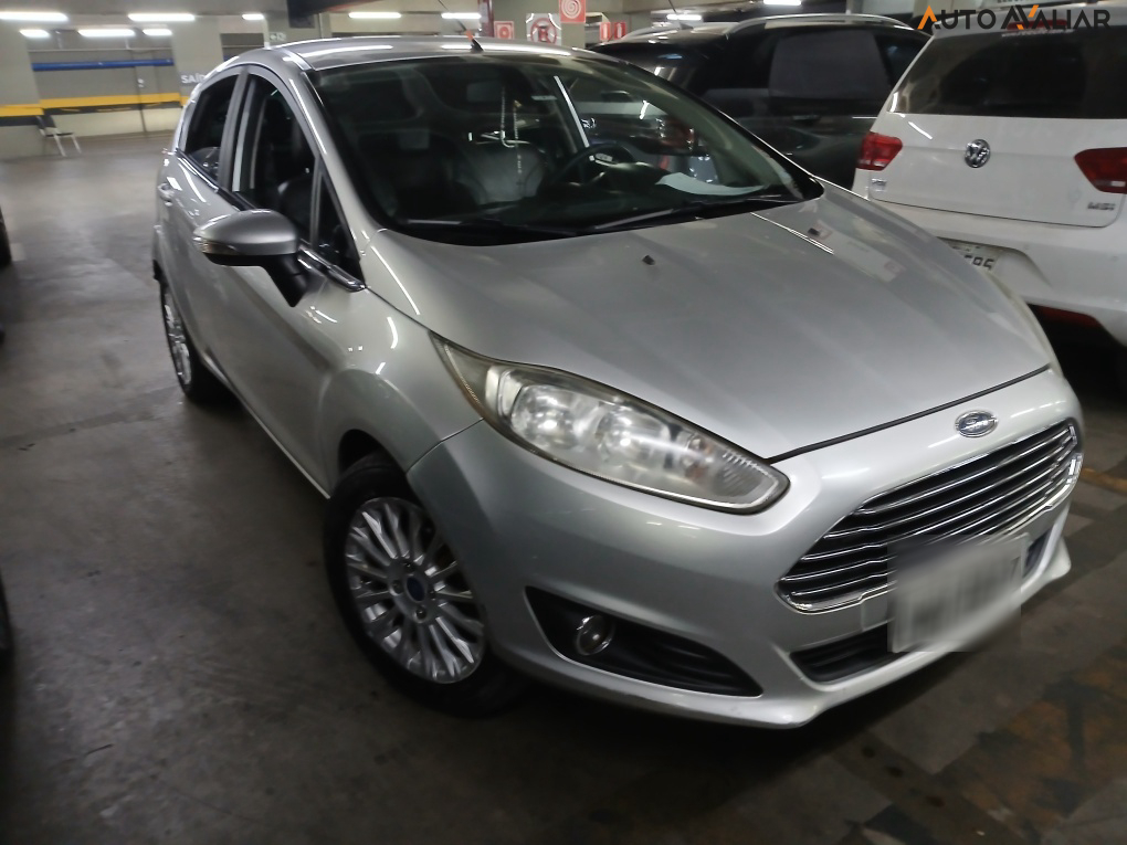 FORD FIESTA 1.6 TITANIUM HATCH 16V FLEX 4P POWERSHIFT