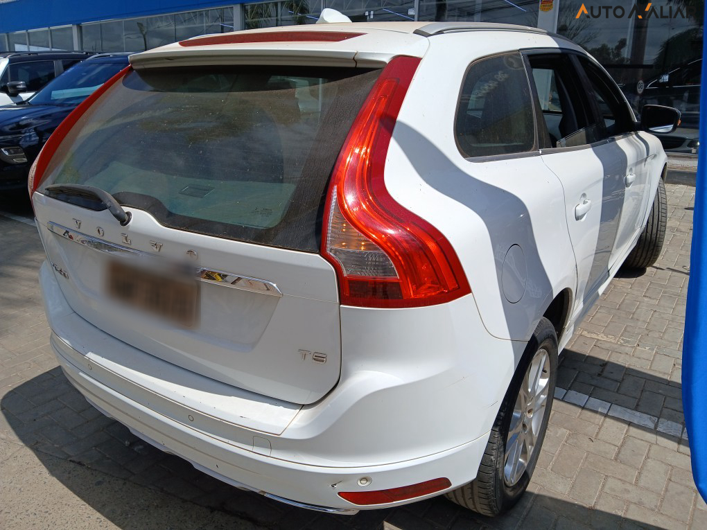 VOLVO XC60 2.0 T5 DYNAMIC FWD TURBO GASOLINA 4P AUTOMATICO