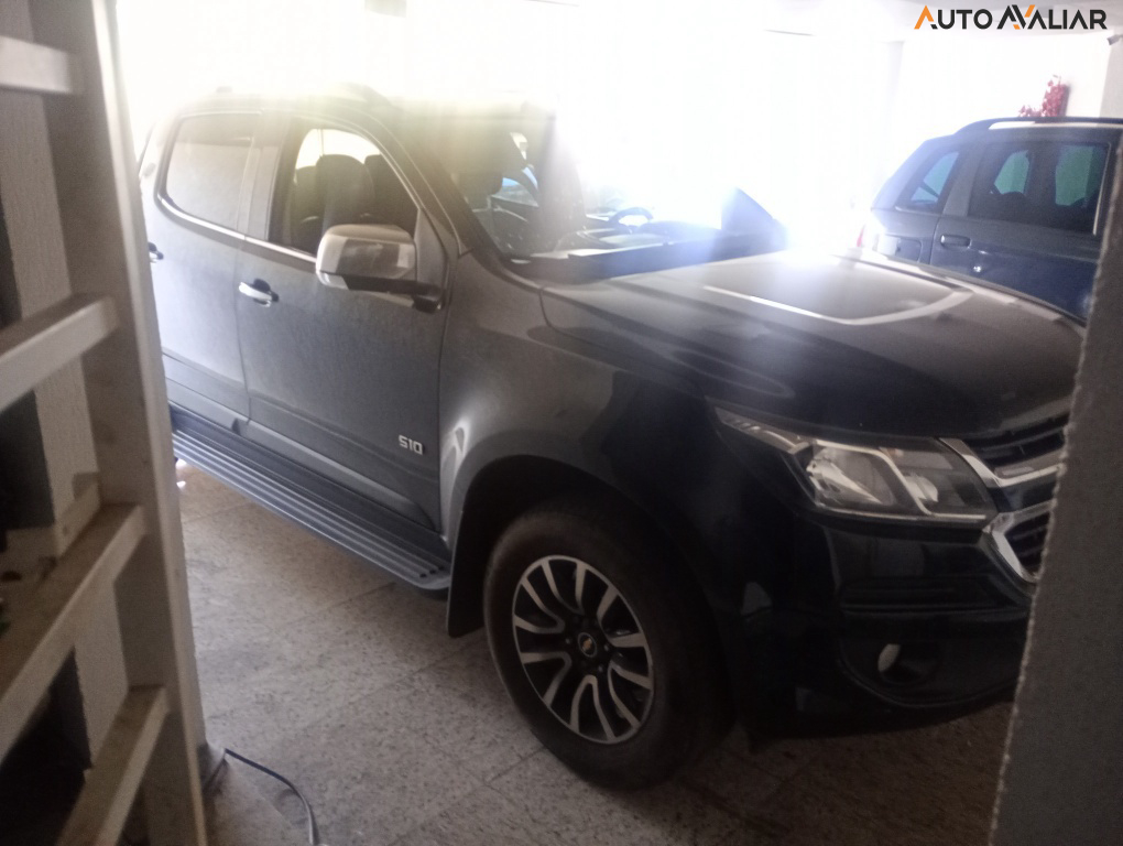 CHEVROLET S10 2.8 HIGH COUNTRY 4X4 CD 16V TURBO DIESEL 4P AUTOMATICO