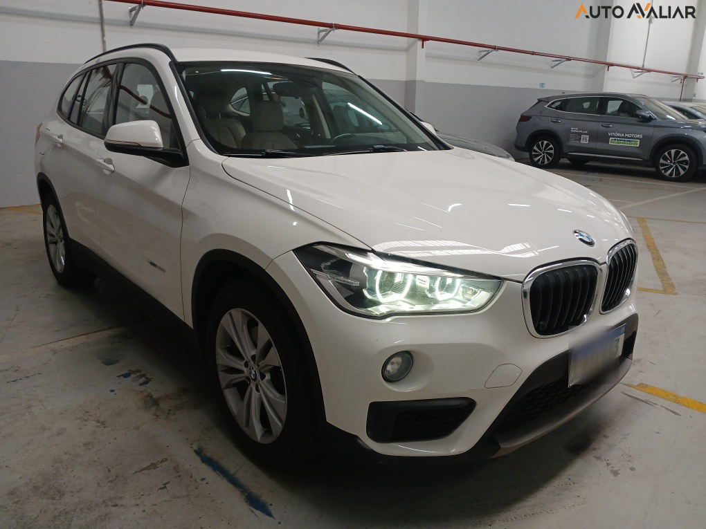 BMW X1 2.0 16V TURBO ACTIVEFLEX SDRIVE20I 4P AUTOMATICO