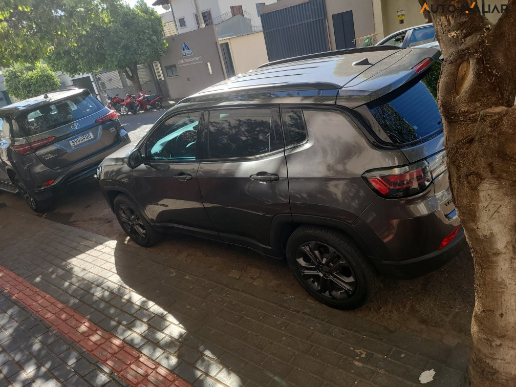 JEEP COMPASS 1.3 T270 TURBO FLEX LONGITUDE AT6