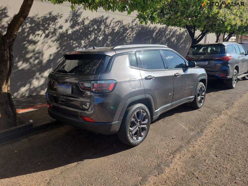 JEEP COMPASS 1.3 T270 TURBO FLEX LONGITUDE AT6