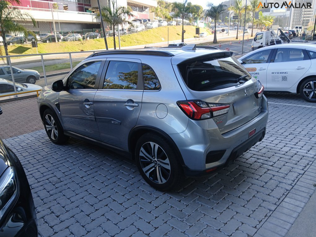 MITSUBISHI OUTLANDER 2.0 MIVEC FLEX SPORT HPE AWD AUTOMÁTICO