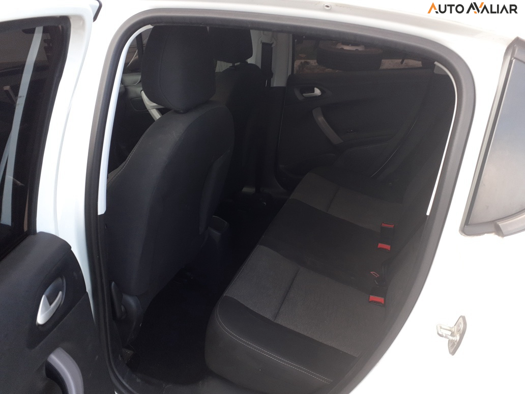 PEUGEOT 208 1.2 ACTIVE 12V FLEX 4P MANUAL