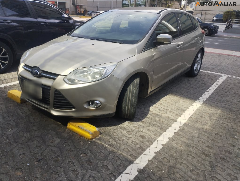 FORD FOCUS 2.0 SE PLUS 16V FLEX 4P POWERSHIFT