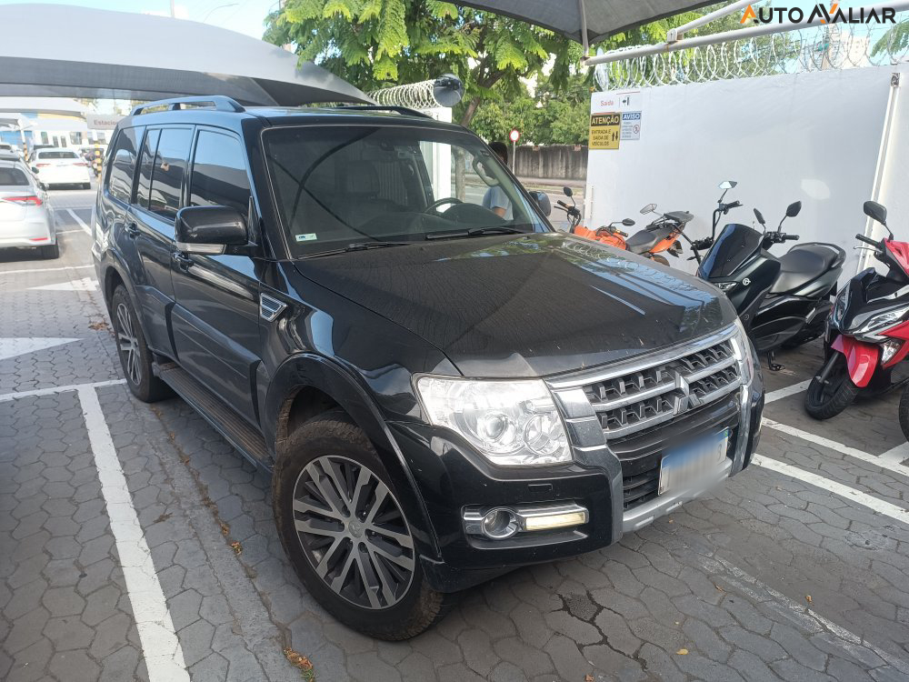 MITSUBISHI PAJERO FULL 3.8 HPE 4X4 V6 24V GASOLINA 4P AUTOMATICO