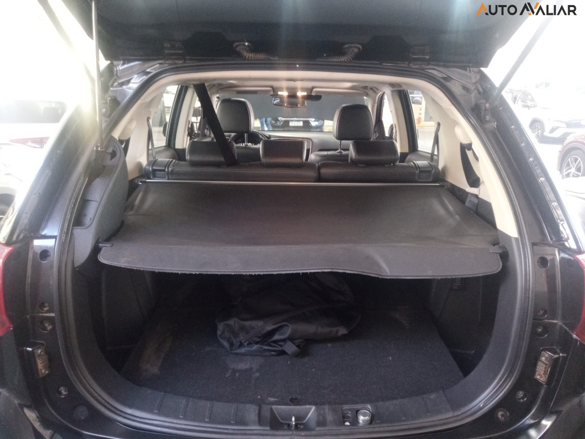 MITSUBISHI OUTLANDER 2.2 4X4 16V DIESEL 4P AUTOMATICO