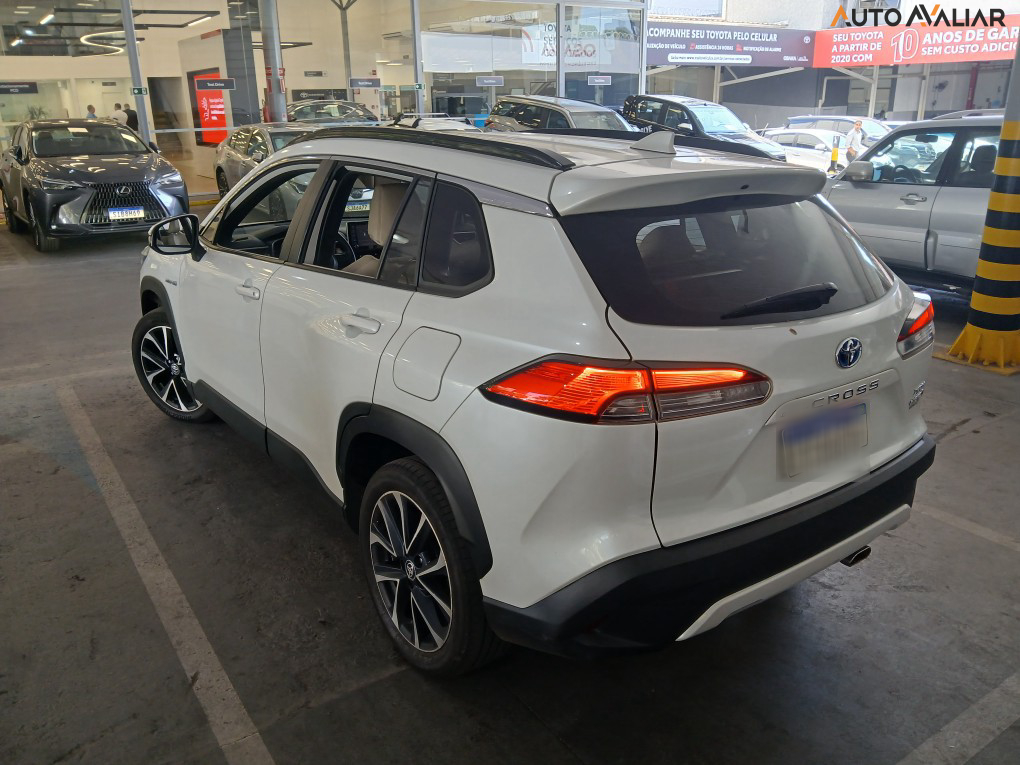 TOYOTA COROLLA CROSS 1.8 VVT-I HYBRID FLEX XRX CVT