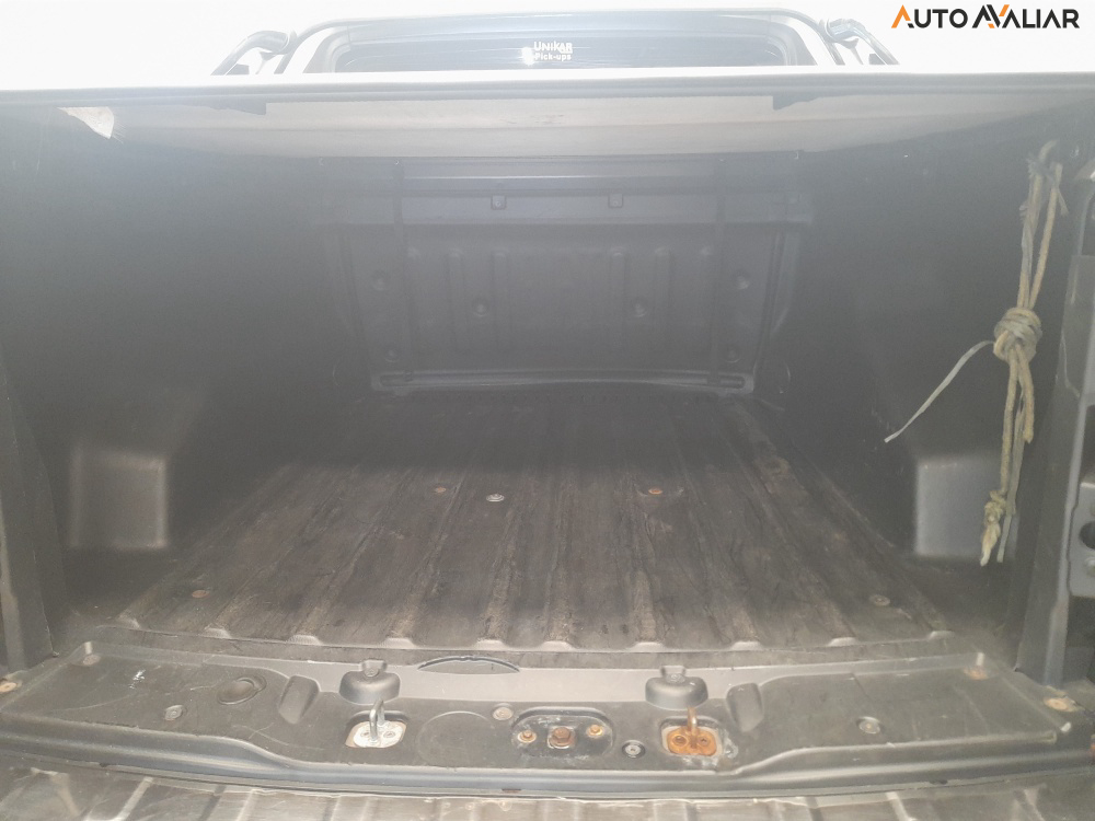 FIAT TORO 2.0 16V TURBO DIESEL VOLCANO 4WD AT9