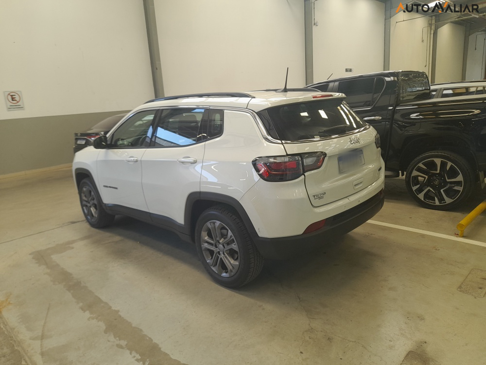 JEEP COMPASS 1.3 T270 TURBO FLEX LONGITUDE AT6