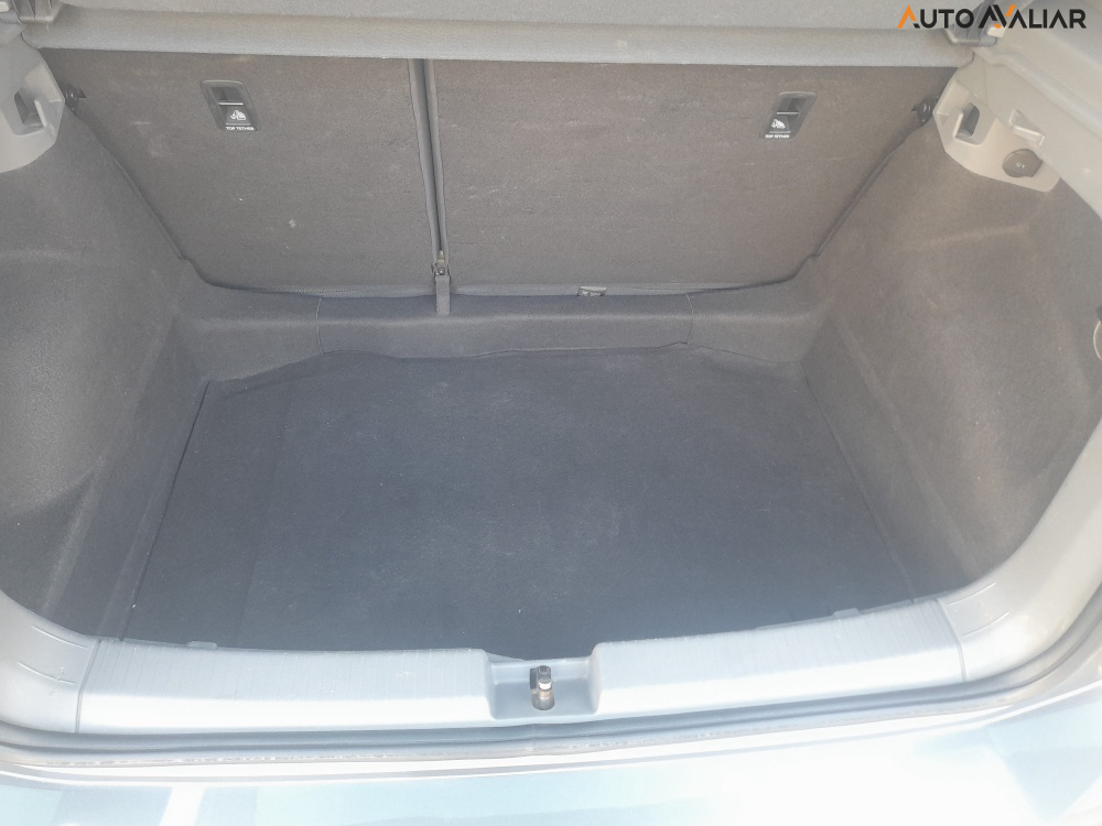 VOLKSWAGEN T-CROSS 1.0 200 TSI TOTAL FLEX AUTOMÁTICO