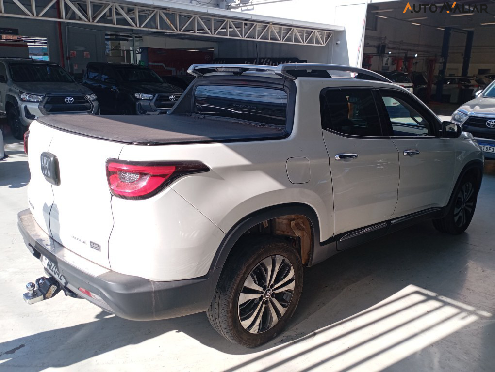 FIAT TORO 2.0 16V TURBO DIESEL VOLCANO 4WD AT9