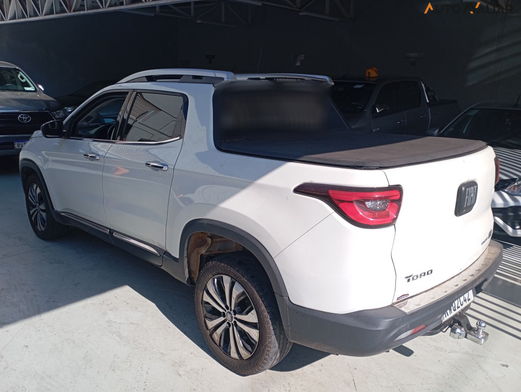 FIAT TORO 2.0 16V TURBO DIESEL VOLCANO 4WD AT9