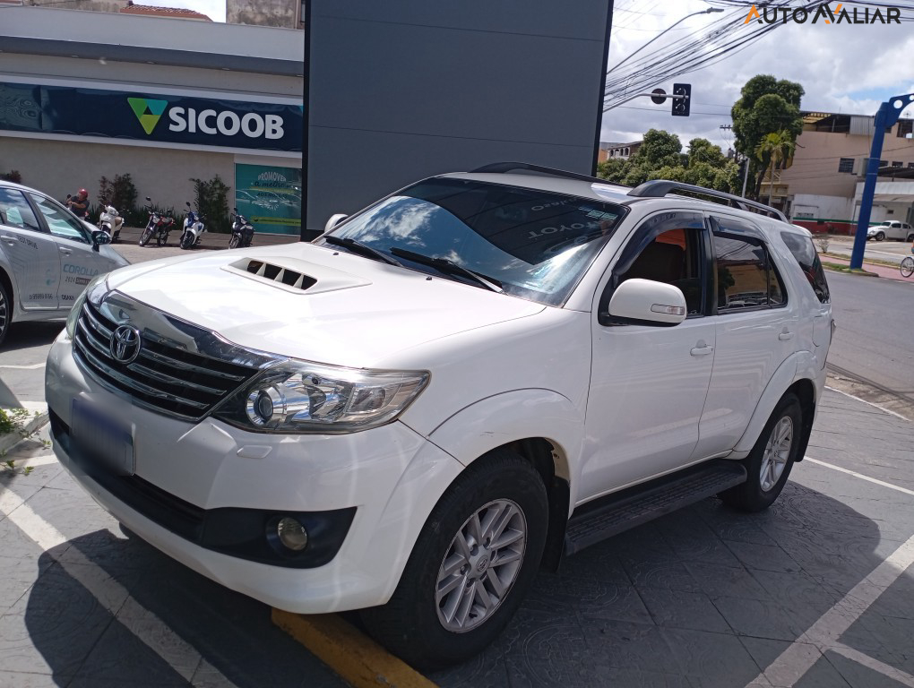 TOYOTA HILUX SW4 3.0 SRV 4X4 16V TURBO INTERCOOLER DIESEL 4P AUTOMATICO