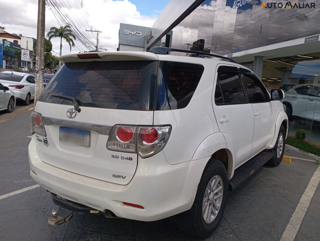TOYOTA HILUX SW4 3.0 SRV 4X4 16V TURBO INTERCOOLER DIESEL 4P AUTOMATICO