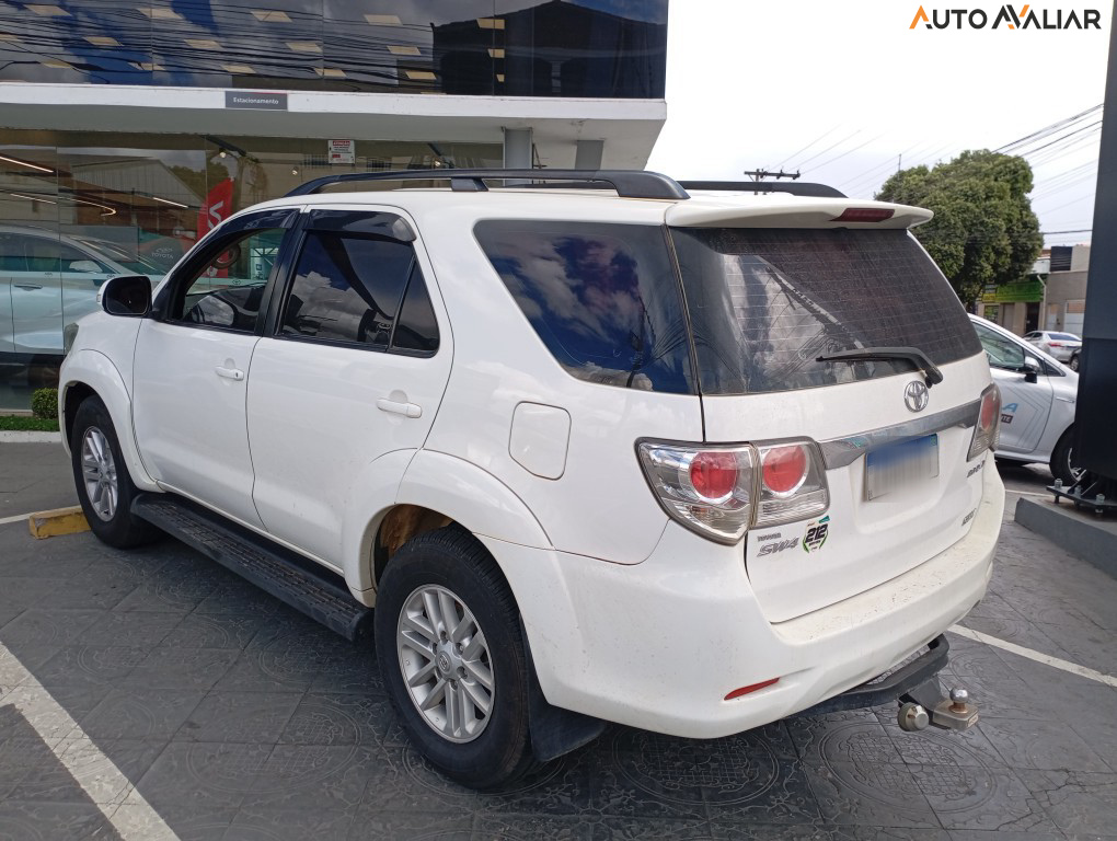 TOYOTA HILUX SW4 3.0 SRV 4X4 16V TURBO INTERCOOLER DIESEL 4P AUTOMATICO
