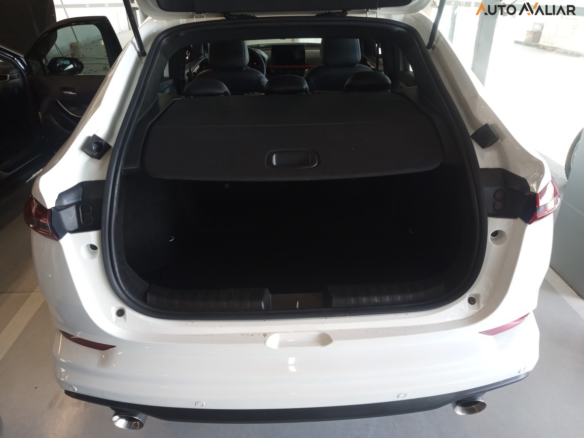 FIAT FASTBACK 1.3 TURBO 270 FLEX ABARTH AT6