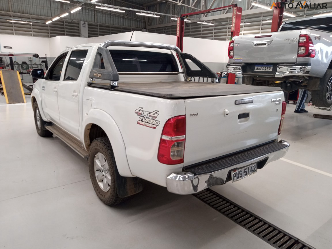 TOYOTA HILUX 3.0 SRV TOP 4X4 CD 16V TURBO INTERCOOLER DIESEL 4P AUTOMATICO