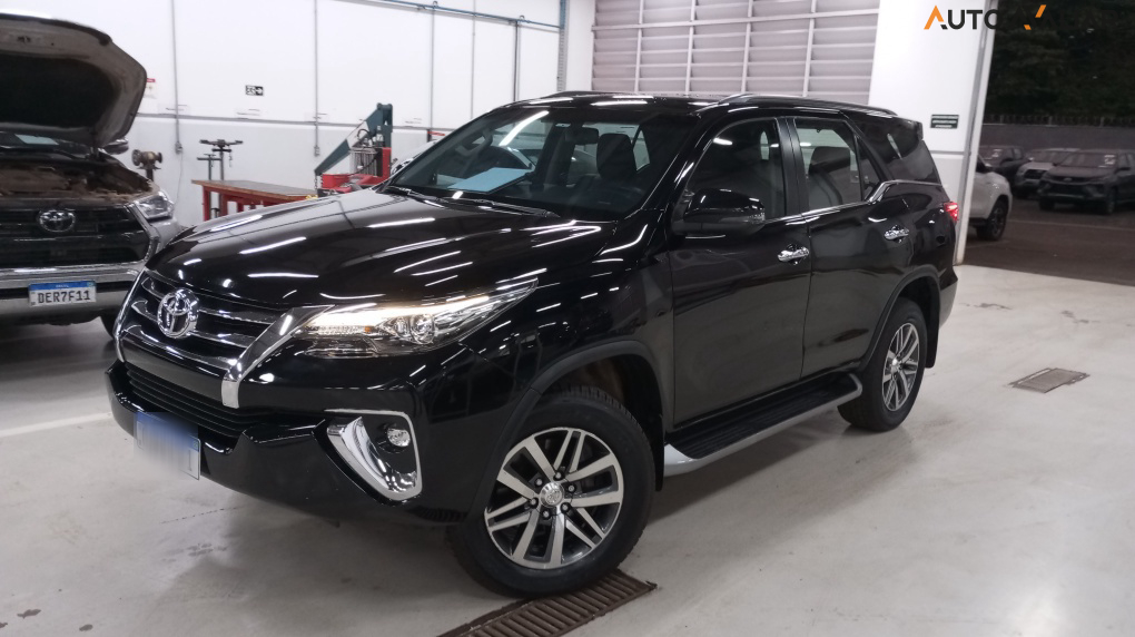 TOYOTA HILUX SW4 2.8 SRX 4X4 16V TURBO INTERCOOLER DIESEL 4P AUTOMATICO