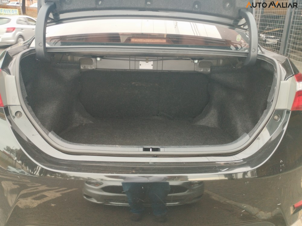 TOYOTA COROLLA 2.0 DYNAMIC 16V FLEX 4P AUTOMATICO