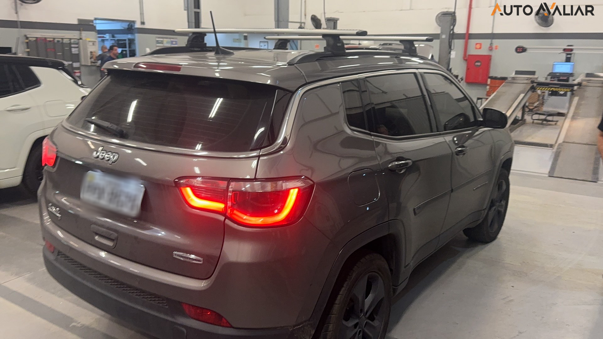 JEEP COMPASS 2.0 16V DIESEL LONGITUDE 4X4 AUTOMATICO