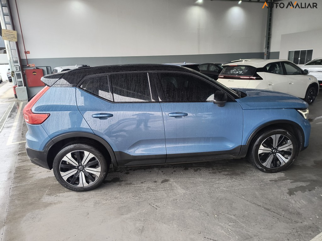 VOLVO XC40 P6 RECHARGE ELECTRIC PLUS AWD