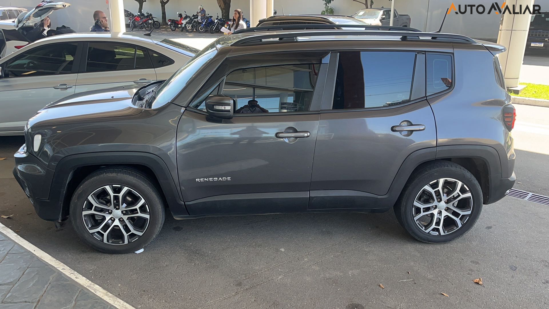 JEEP RENEGADE LONGITUDE  T270