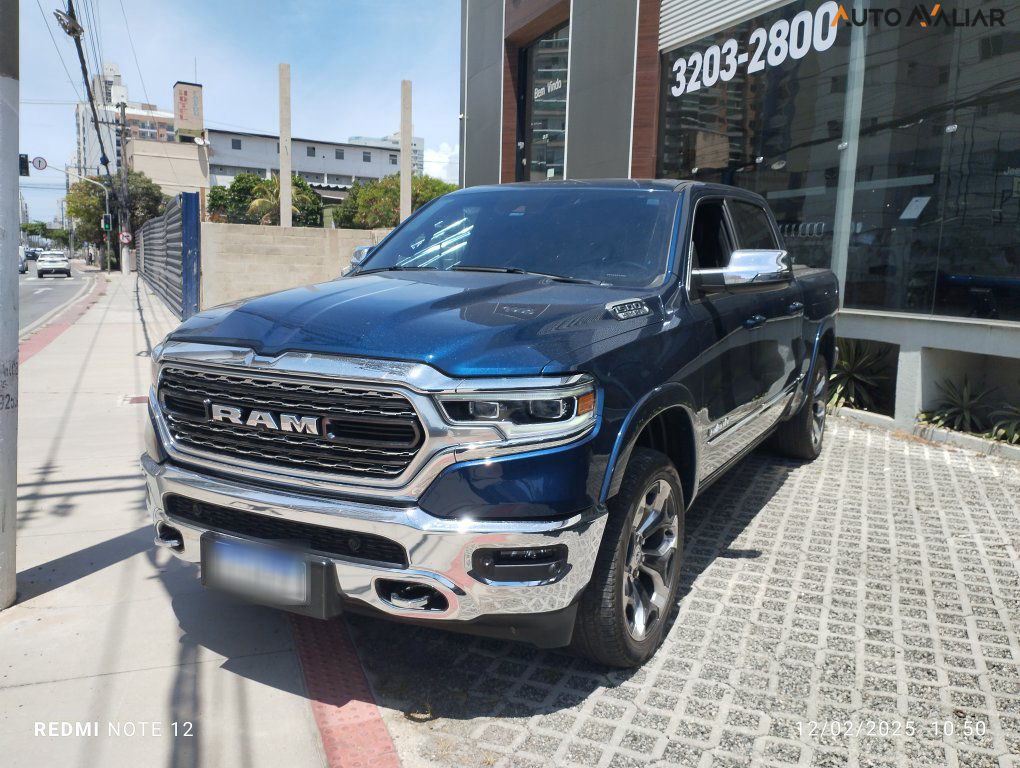 RAM 1500 5.7 V8 GASOLINA LIMITED NIGHT EDITION CD 4X4 AUTOMÁTICO
