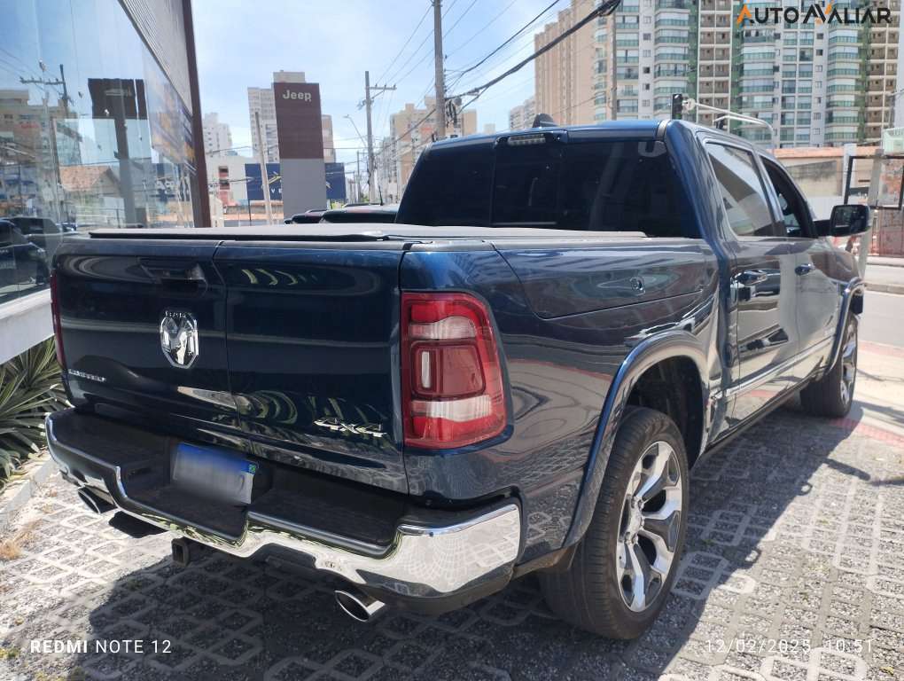 RAM 1500 5.7 V8 GASOLINA LIMITED NIGHT EDITION CD 4X4 AUTOMÁTICO
