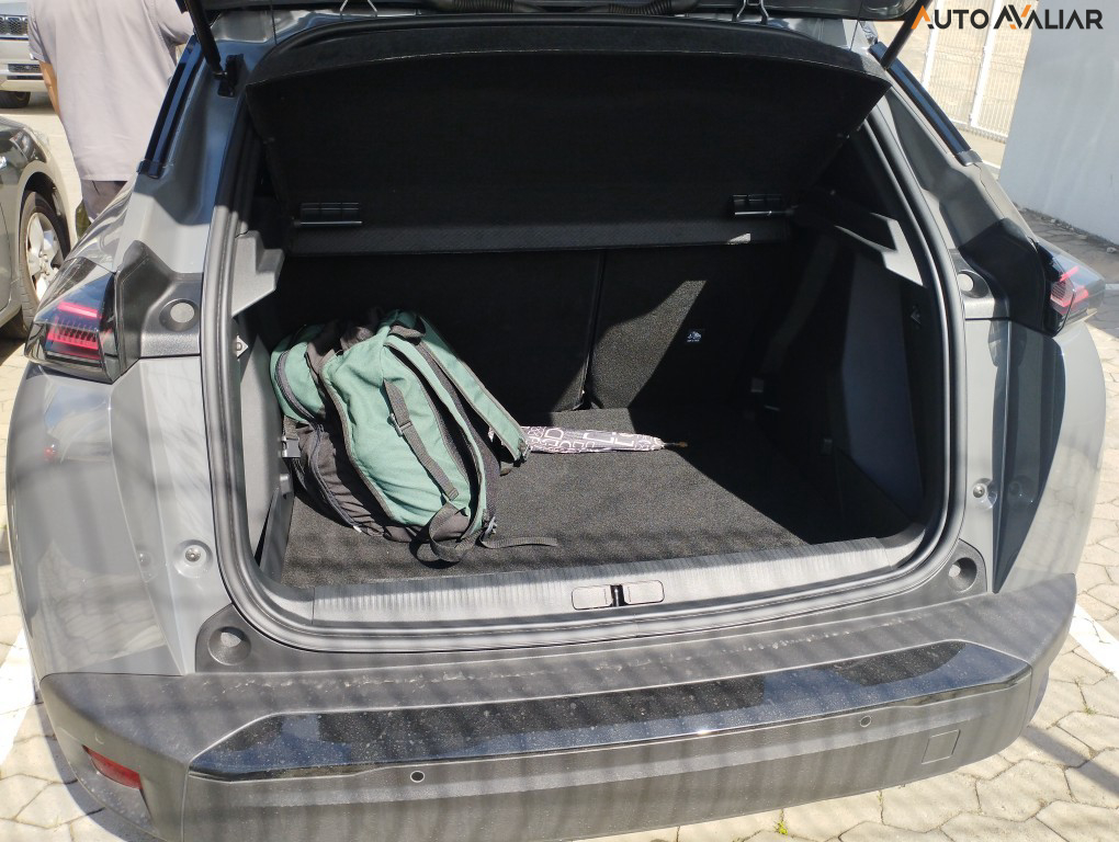 PEUGEOT 2008 1.0 TURBO 200 FLEX GT CVT