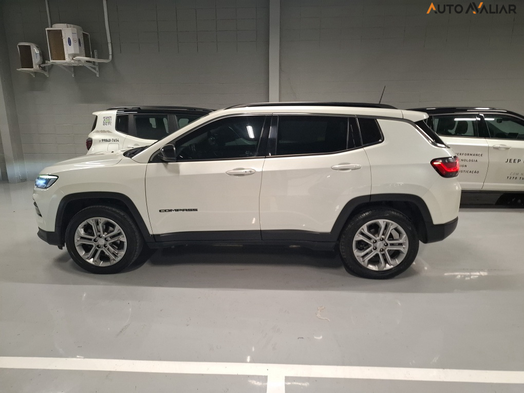 JEEP COMPASS 1.3 T270 TURBO FLEX LONGITUDE AT6