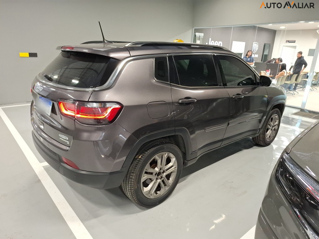 JEEP COMPASS 1.3 T270 TURBO FLEX LONGITUDE AT6