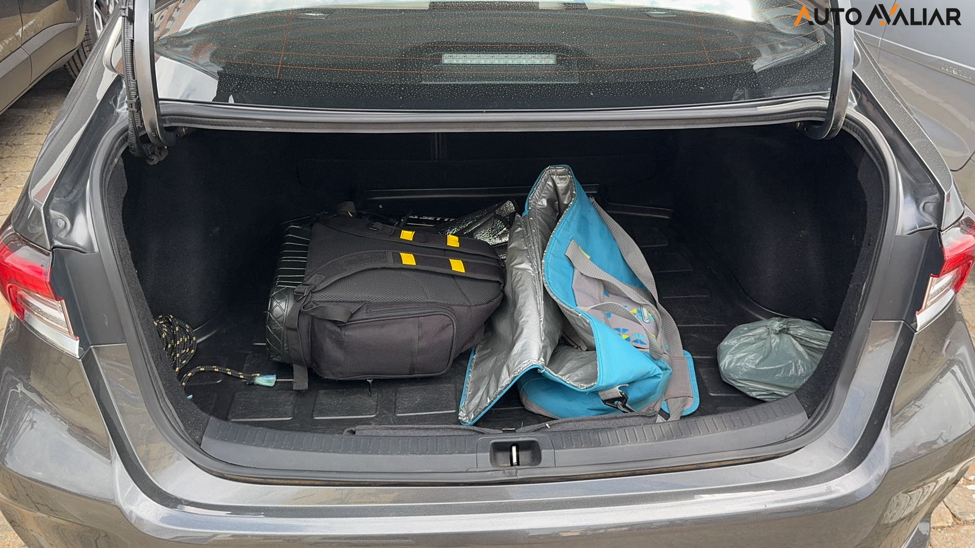 TOYOTA COROLLA Altis Prem. Hybrid 1.8 Flex Aut