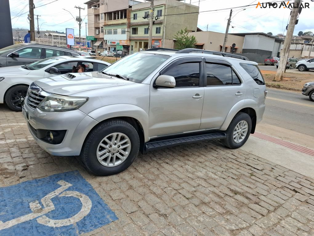 TOYOTA HILUX SW4 3.0 SRV 4X4 16V TURBO INTERCOOLER DIESEL 4P AUTOMATICO