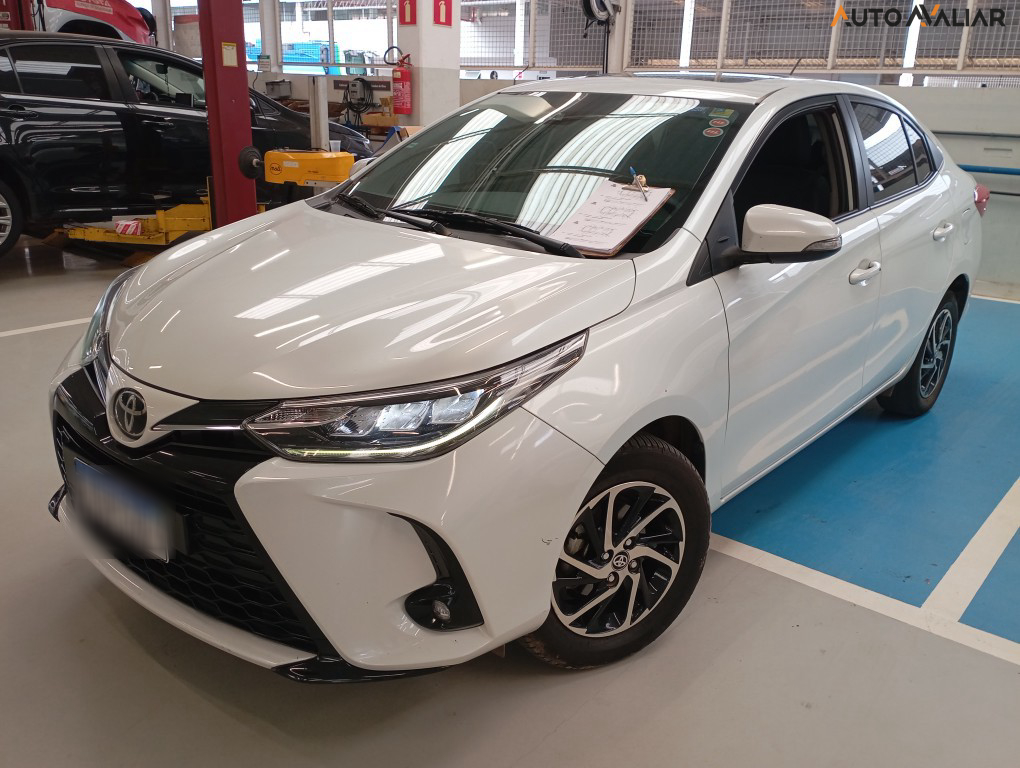 TOYOTA YARIS SA XLS 15