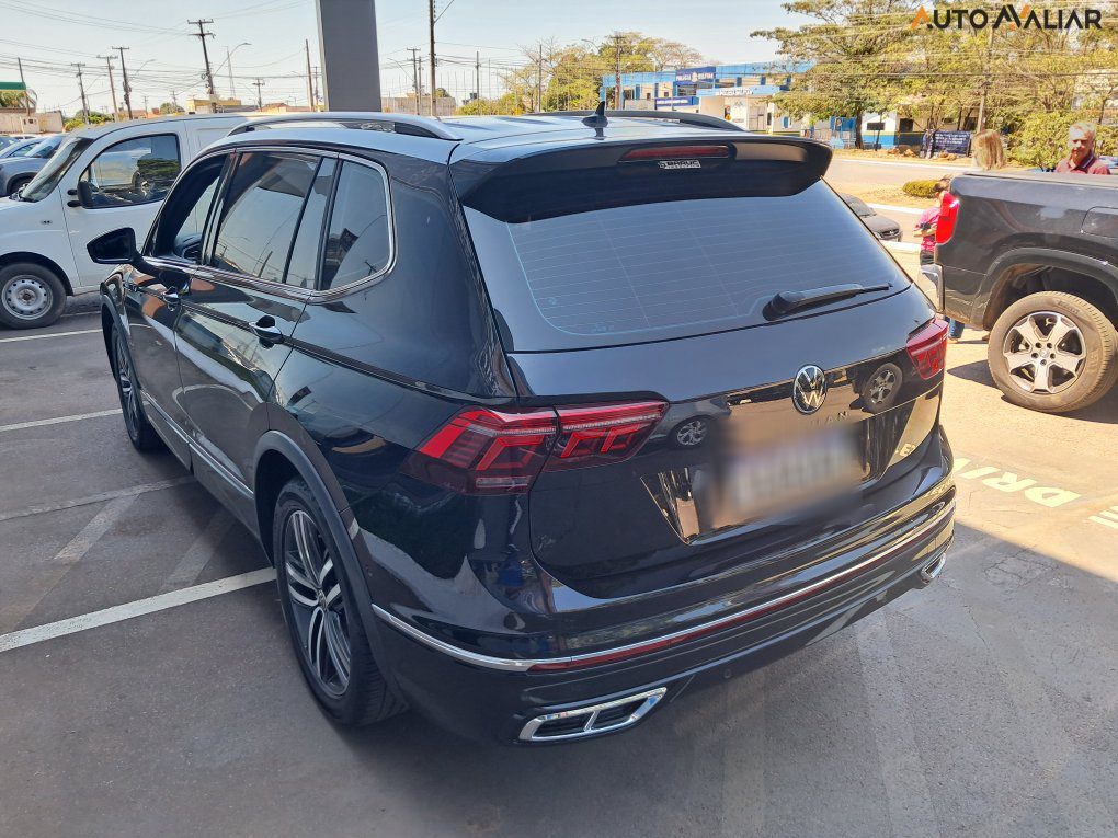 VOLKSWAGEN TIGUAN 2.0 300 TSI GASOLINA ALLSPACE R-LINE AUTOMÁTICO