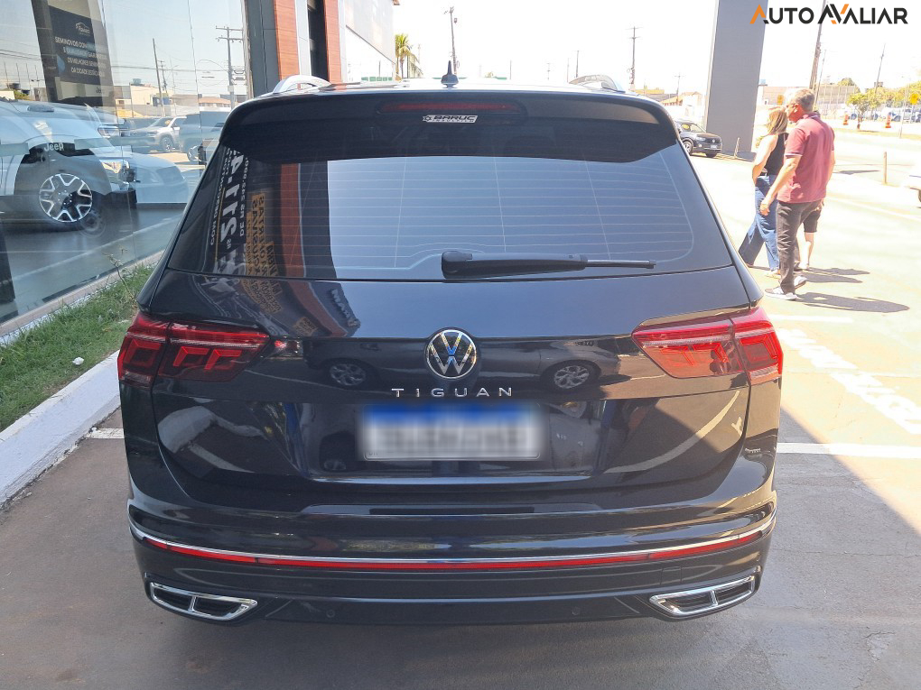 VOLKSWAGEN TIGUAN 2.0 300 TSI GASOLINA ALLSPACE R-LINE AUTOMÁTICO