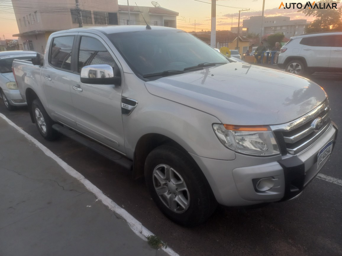 FORD RANGER 3.2 XLT 4X4 CD 20V DIESEL 4P AUTOMATICO