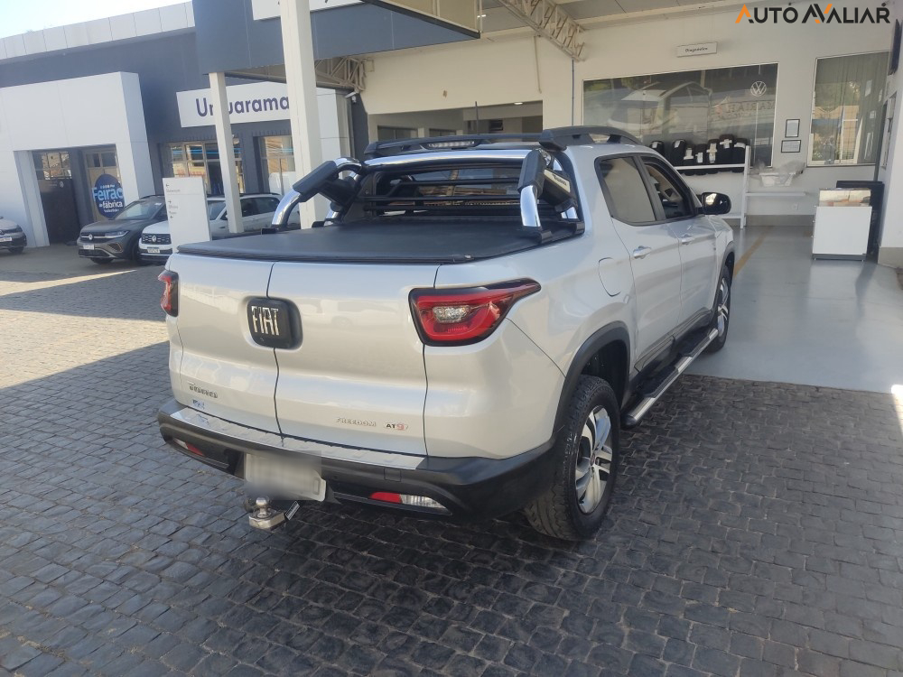 FIAT TORO 2.0 16V TURBO DIESEL FREEDOM 4WD AT9