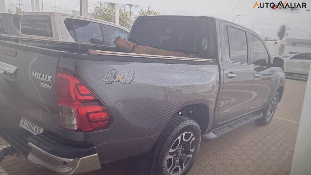 TOYOTA HILUX 2.8 D-4D TURBO DIESEL CD SRV 4X4 AUTOMÁTICO