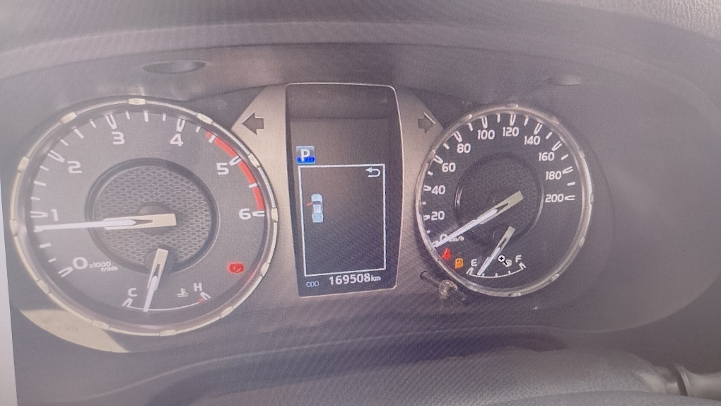 TOYOTA HILUX 2.8 D-4D TURBO DIESEL CD SRV 4X4 AUTOMÁTICO