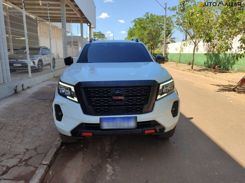 NISSAN FRONTIER 2.3 16V TURBO DIESEL PRO4X CD 4X4 AUTOMÁTICO