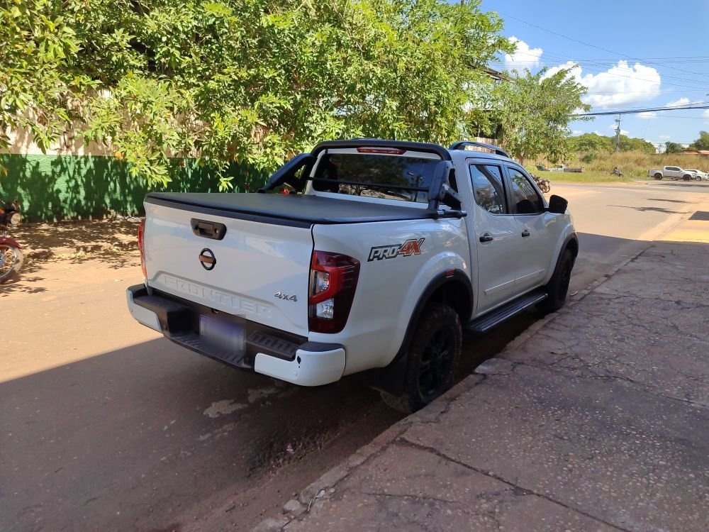 NISSAN FRONTIER 2.3 16V TURBO DIESEL PRO4X CD 4X4 AUTOMÁTICO