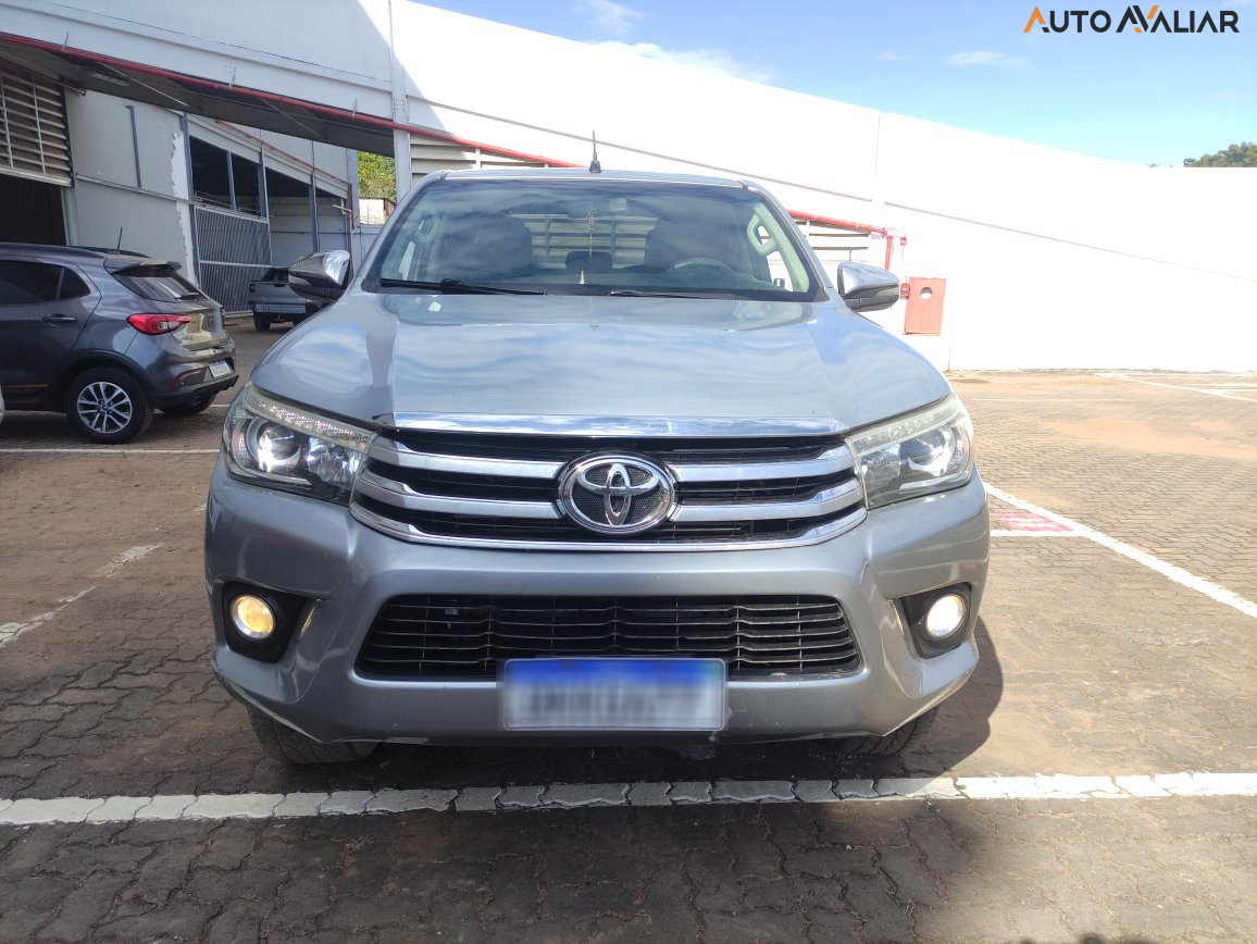 TOYOTA HILUX 2.8 SRX 4X4 CD 16V DIESEL 4P AUTOMATICO