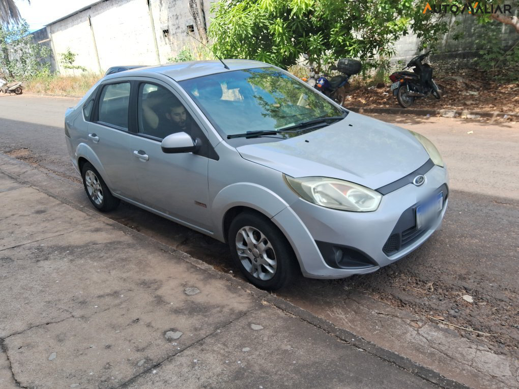 FORD FIESTA 1.6 MPI SEDAN 8V FLEX 4P MANUAL