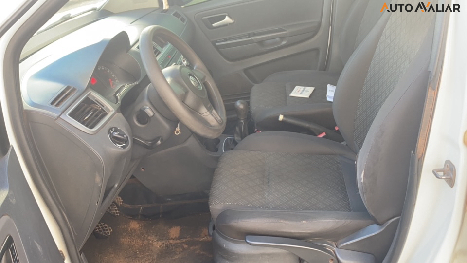 VOLKSWAGEN FOX 1.0 MI TRENDLINE 8V FLEX 4P MANUAL