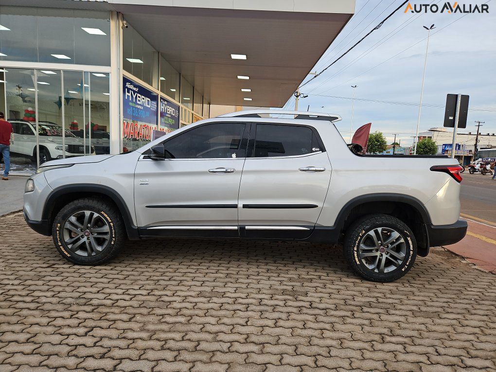 FIAT TORO 2.0 16V TURBO DIESEL VOLCANO 4WD AT9