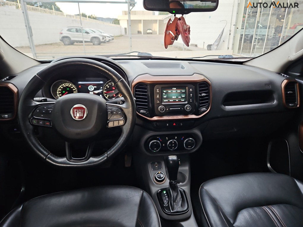 FIAT TORO 2.0 16V TURBO DIESEL VOLCANO 4WD AT9